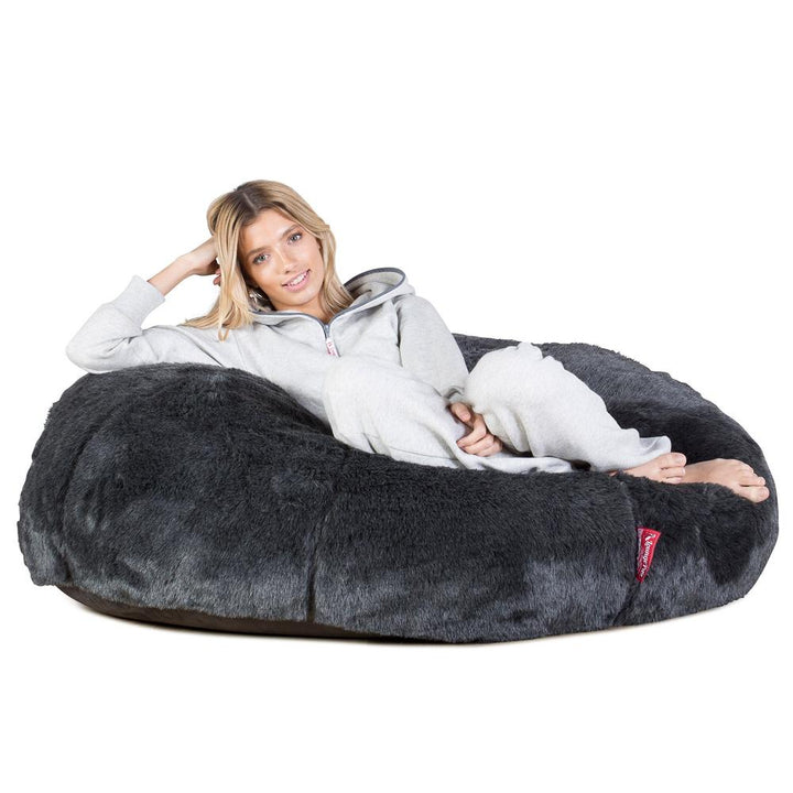 LOUNGE PUG - Sitzsack Sofa - Relaxsessel - Kunstfell Schwarz