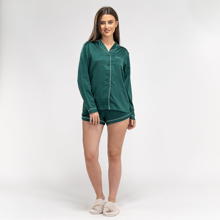 Grüner kurzer Pyjama für Damen 01