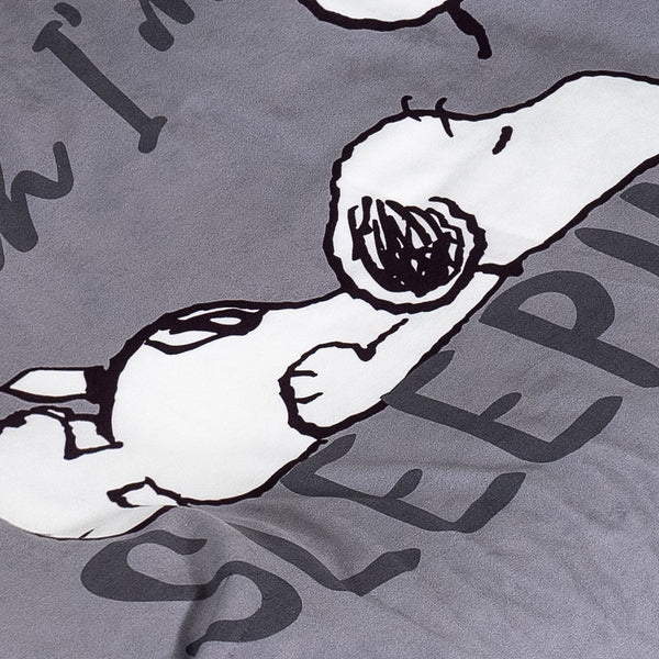 Snoopy Medium Slouchy Hundebett - Schlafen Fabric Close-up Image